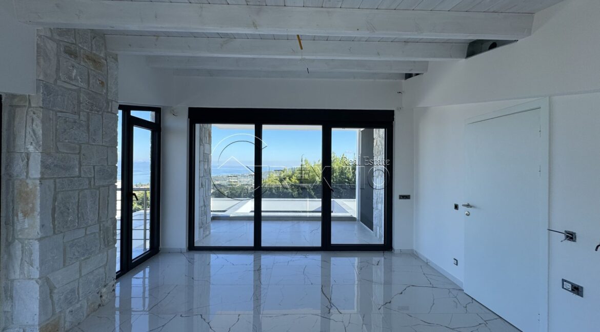 Luxury villa in Hanioti