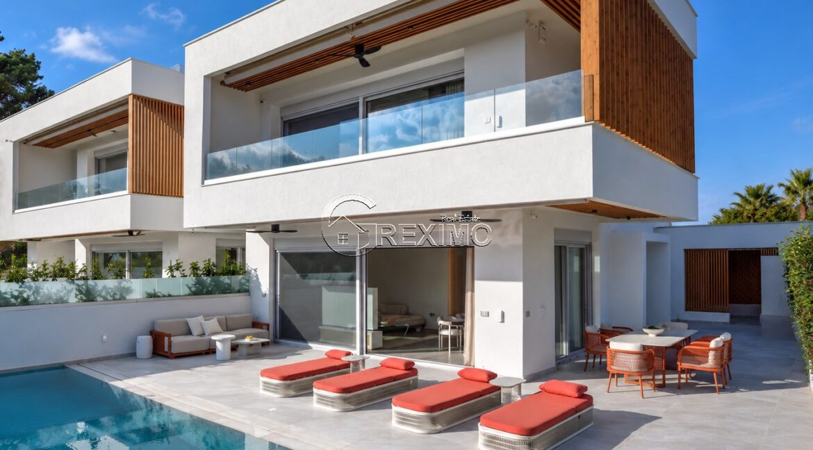 Villa first line Greece