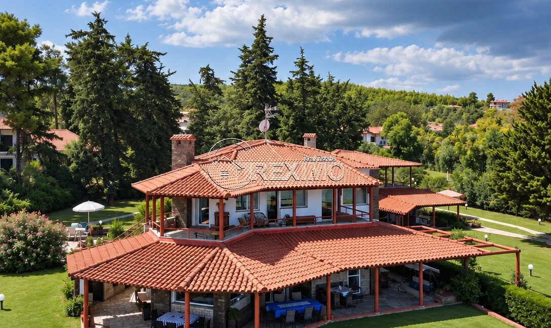 Villa in Hanioti (2)