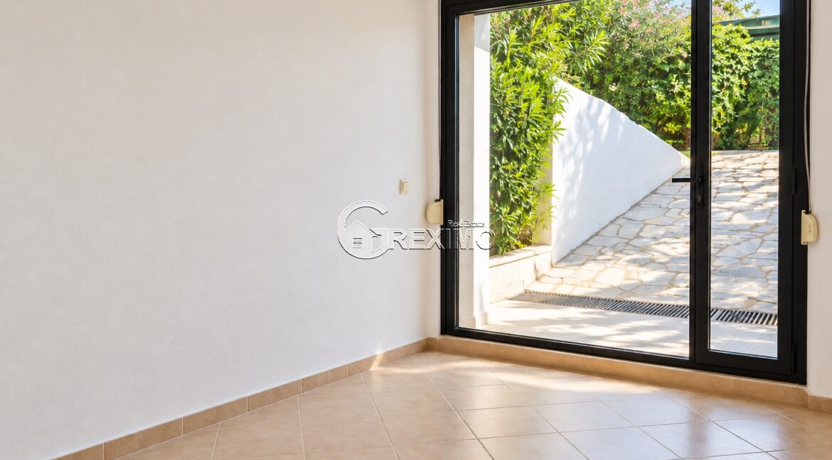 Beachfront villa Halkidiki